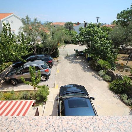 Apartmani Zem, Krk Кърк Екстериор снимка