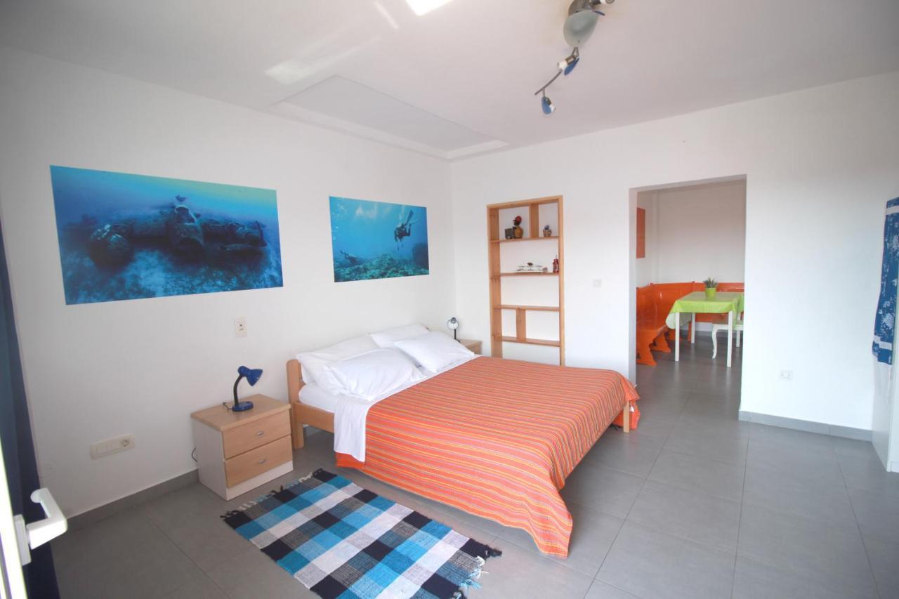 Apartmani Zem, Krk Кърк Екстериор снимка