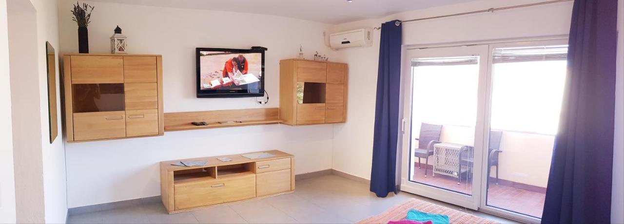 Apartmani Zem, Krk Кърк Екстериор снимка