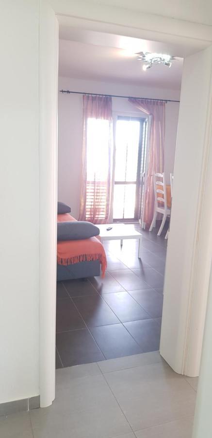 Apartmani Zem, Krk Кърк Екстериор снимка