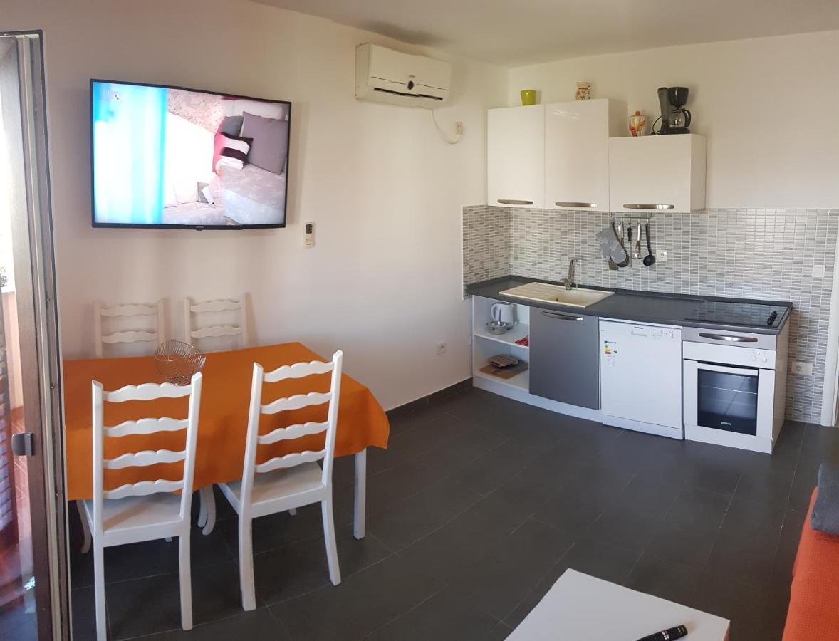 Apartmani Zem, Krk Кърк Екстериор снимка